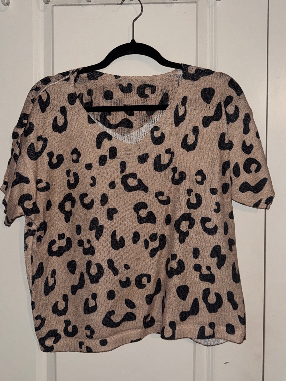 Leopard Print Short Sleeve Knit Top - Tan/Black